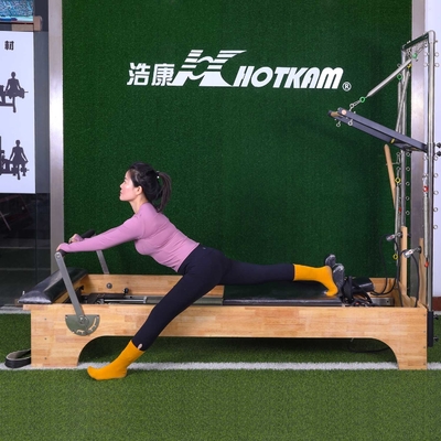 Βαθιά κοντόχοντρη μηχανή μεταρρυθμιστών Pilates εξοπλισμού άσκησης φόρτωσης 200kg Pilates