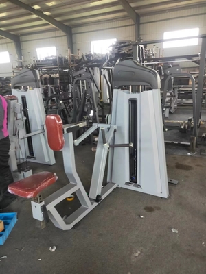 Μηχανή 1320*1300*1620mm Τύπου Tricep μηχανών επέκτασης ISO9001 Tricep