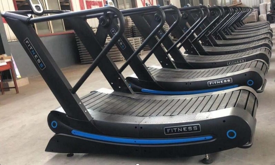 Treadmill σωλήνων 3mm εμπορική κυρτή τρέχοντας περιοχή 1500*440mm εξοπλισμού γυμναστικής